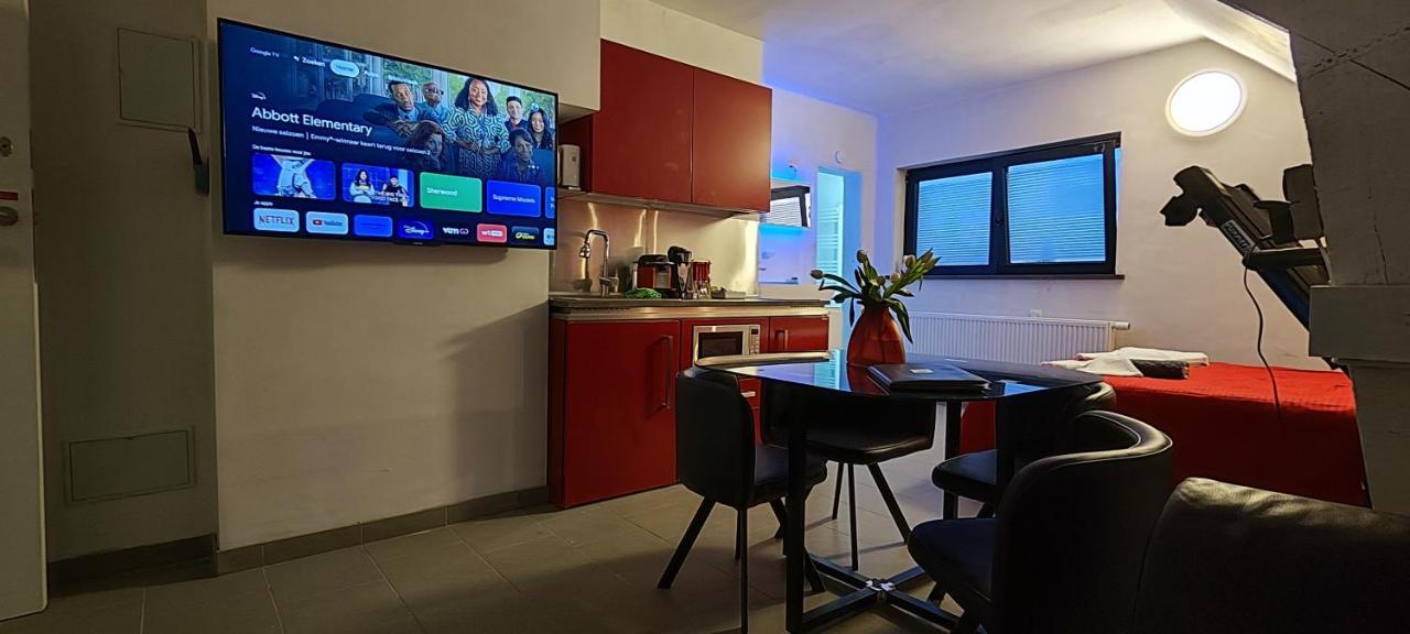 Logeerkamer Xxl 25 M2 Apartamento Zemst